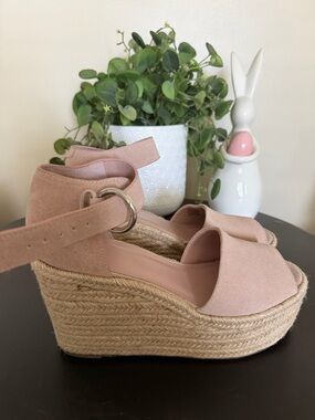 Marc Fisher LTD Alida Platform Wedge Espadrille Sandals in blush